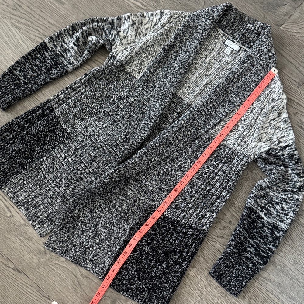 🌼CHARTER CLUB🌼 Black and Gray Knit Cardigan, Size L - Picture 4 of 5